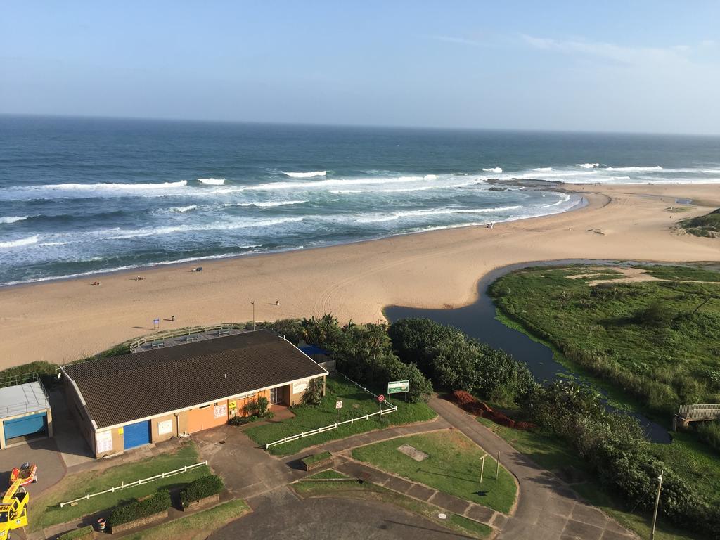 Shangri-La Beach Front Holiday Apartments Amanzimtoti Eksteriør billede